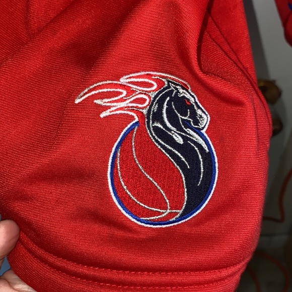 Detroit Pistons Reebok Jacket 4XL - Picture 2 of 7